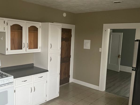 130 Kenric Ave APT 3