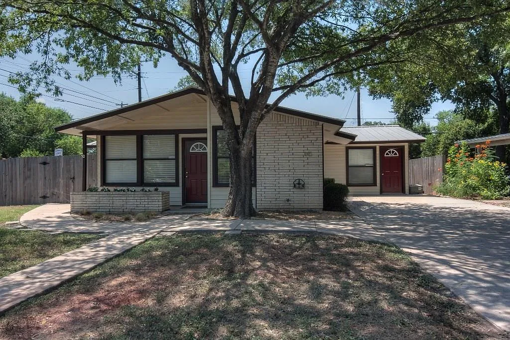 1 bed, 1.0 bath, 550 sqft, $1,250 — Photo 2