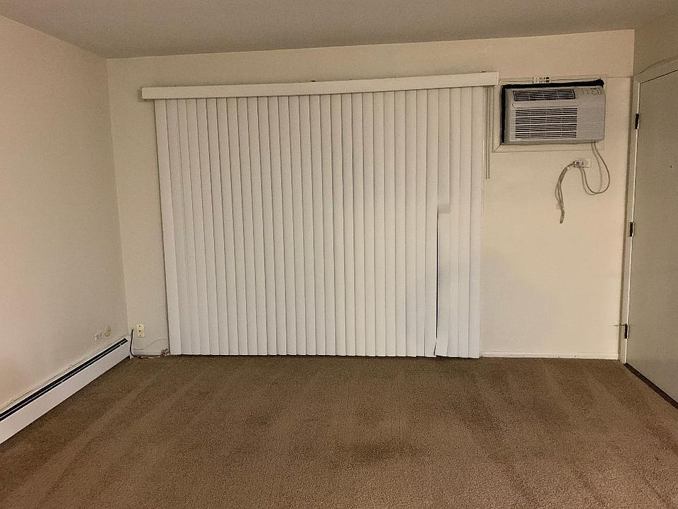 2nd image of 3651 Salem Walk APT B1