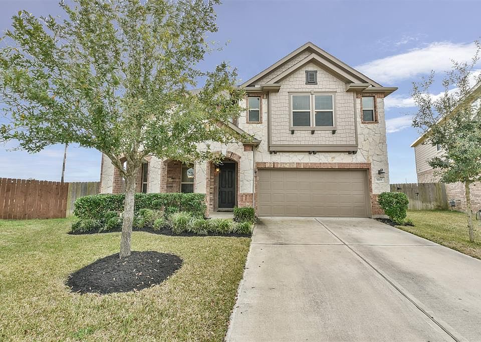 1st image of 1115 Belt Rose Ct