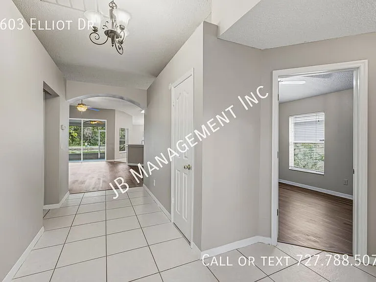 6603 Elliot Dr — Photo 4