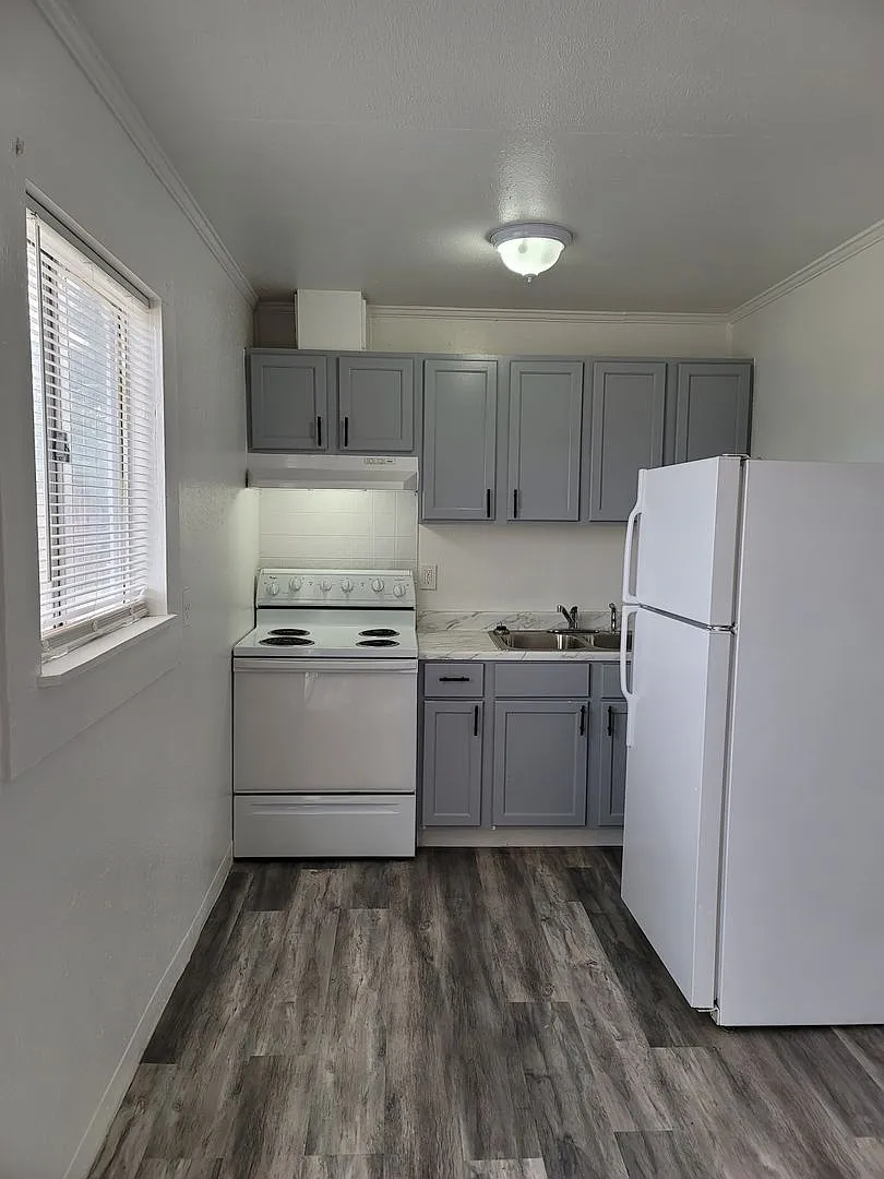 108 Coogan — Photo 4