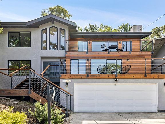 2nd image of 227 Coleman Drive