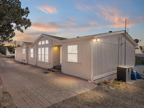 32 Cedar Hill Ln N, Moriarty, NM 87035