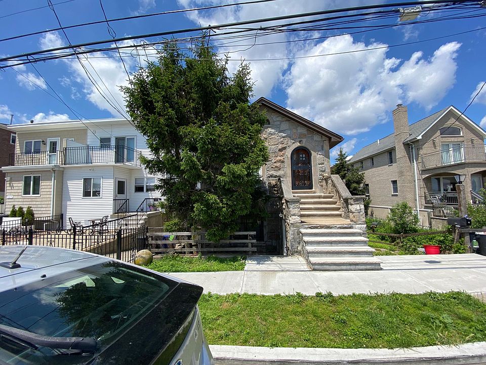 1st image of 1621 Bayshore Ave #1