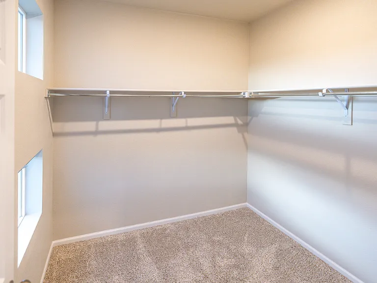 5677 Vivian St — Photo 34