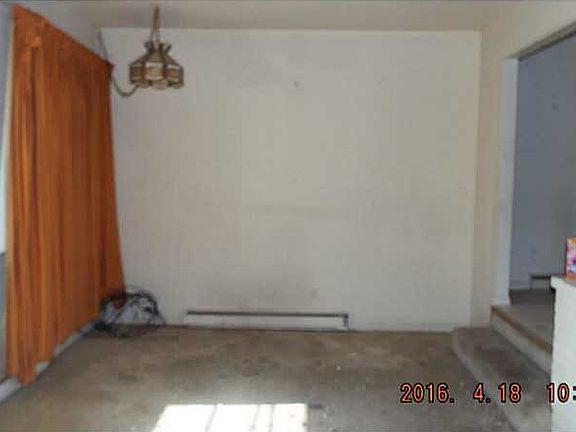 3rd image of 2721 Soldiers Home West Carrollton Rd