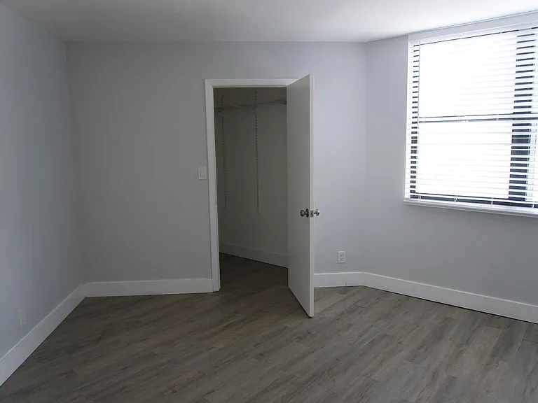 213 Lake Pointe Dr #211 — Photo 21