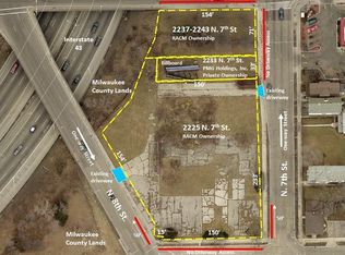 2225 N 7th St, Milwaukee, WI 53205