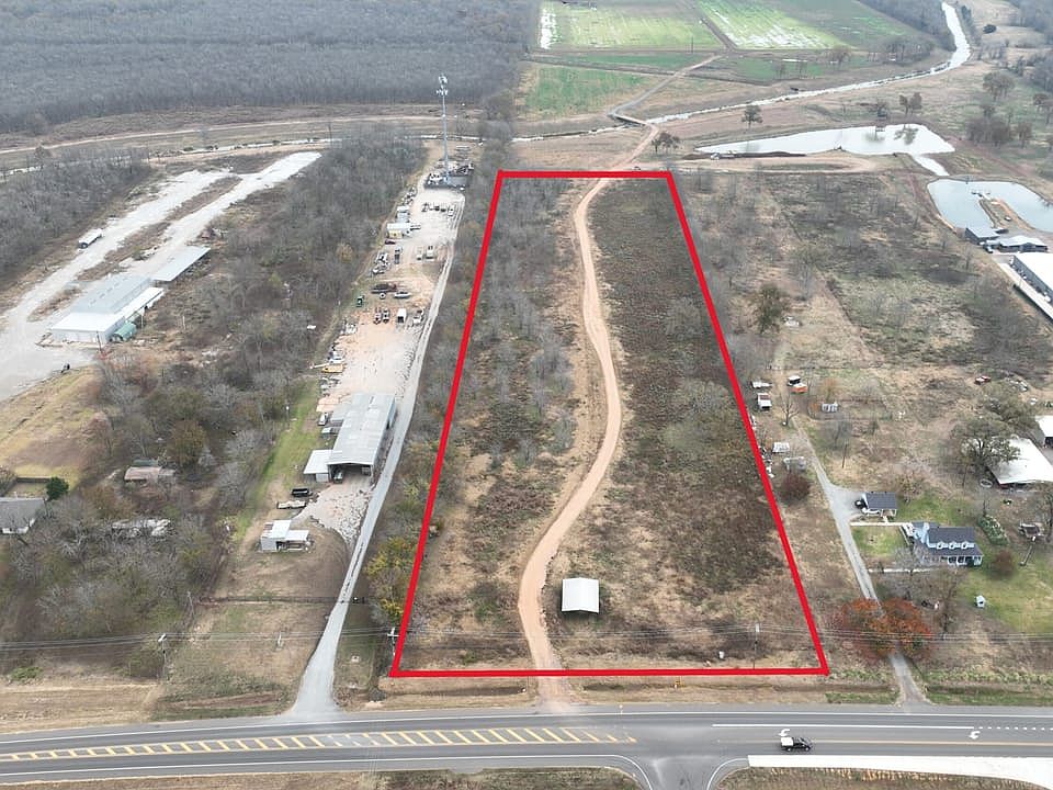 2nd image of Swan Lake Rd