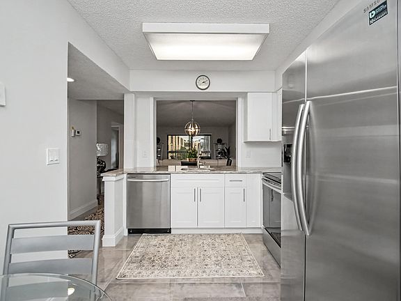 4th image of 7351 Kinghurst Drive #301