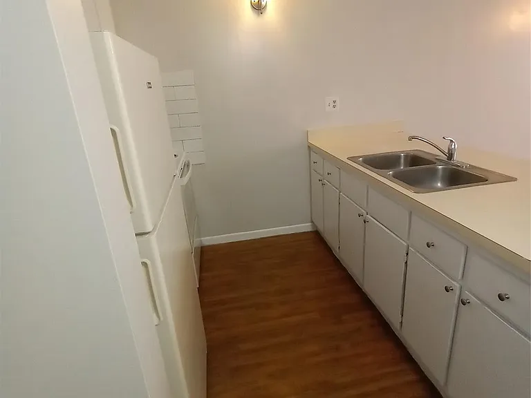 2771 Riverside Dr #511-A — Photo 6