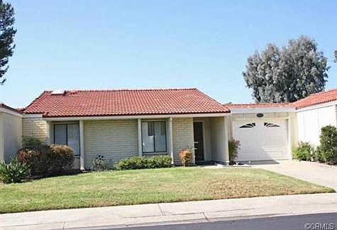 Guard Gated Laguna Woods home w/2 Bed 2 Bath with attached garag