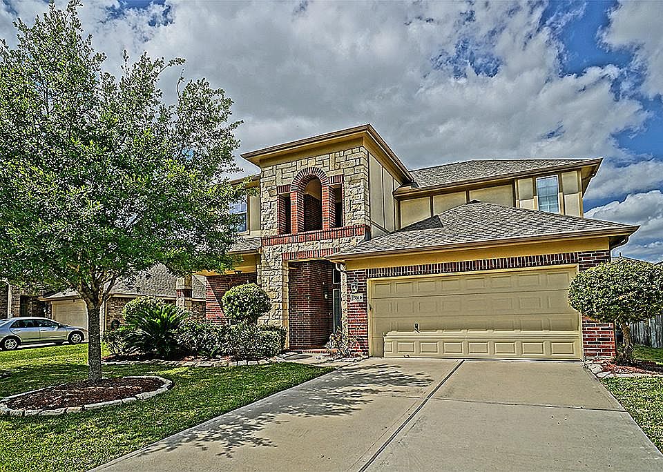 1st image of 25310 Walter Peak Ln