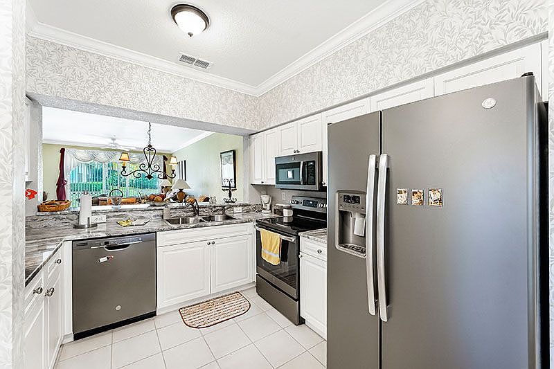 1st image of 3235 Cypress Glen Way APT 301