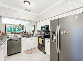 3235 Cypress Glen Way APT 301, Naples, FL 34109