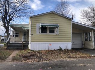 6035 S Transit 306 Woodcrest Rd, Lockport, NY 14094