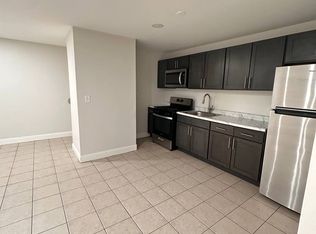 18 Hampton Rd #E5, New Brunswick, NJ 08901