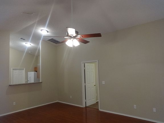 3rd image of 1356 Woodwind Dr