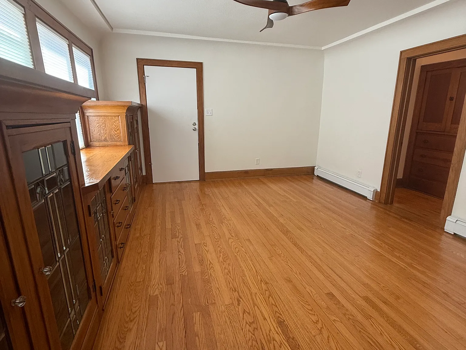 1 bed, 850 sqft, $1,800 — Photo 4