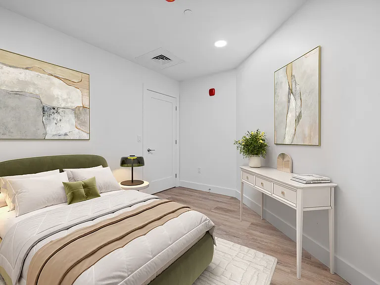 Maple Square Apartments — Photo 44
