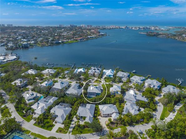 746 Eagle Point Dr, Venice, FL 34285