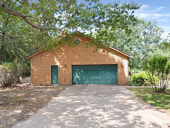 2nd image of 20 Quail Ridge Dr