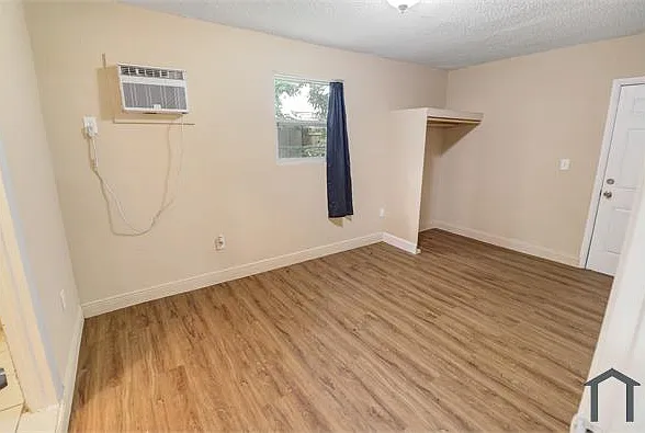 7921 Kimberly Blvd — Photo 21