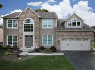 2252 Meadowshire Rd, Galena, OH 43021