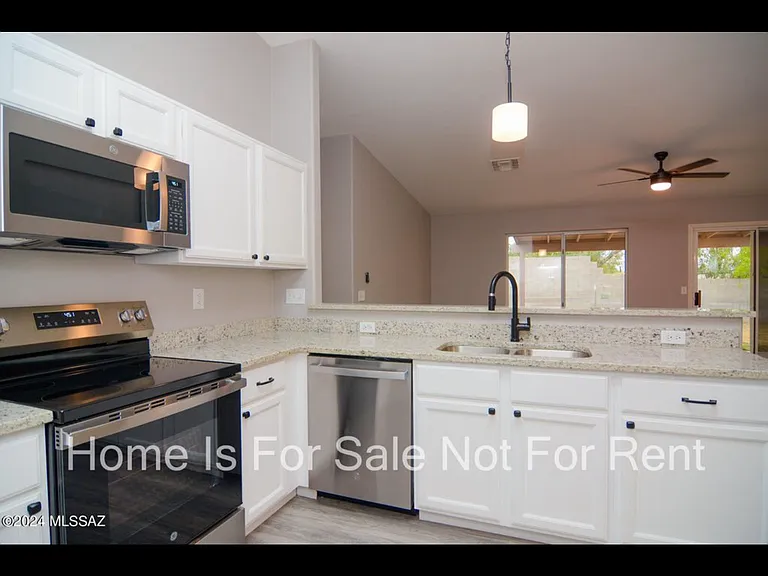 10038 E Moonstruck Way — Photo 21