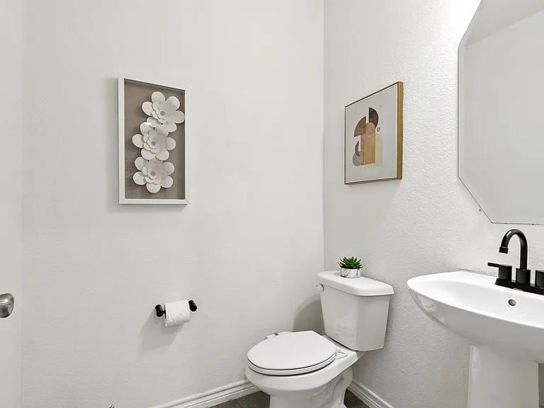 4208 Wood River Trl — Photo 27