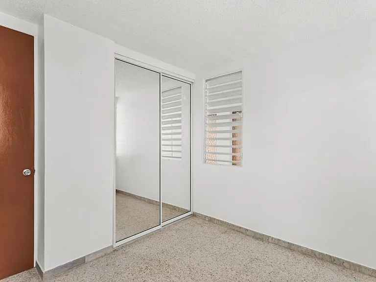 PARTE BAJA Calle 27 Blq W13 Urb Bella Vista — Photo 11