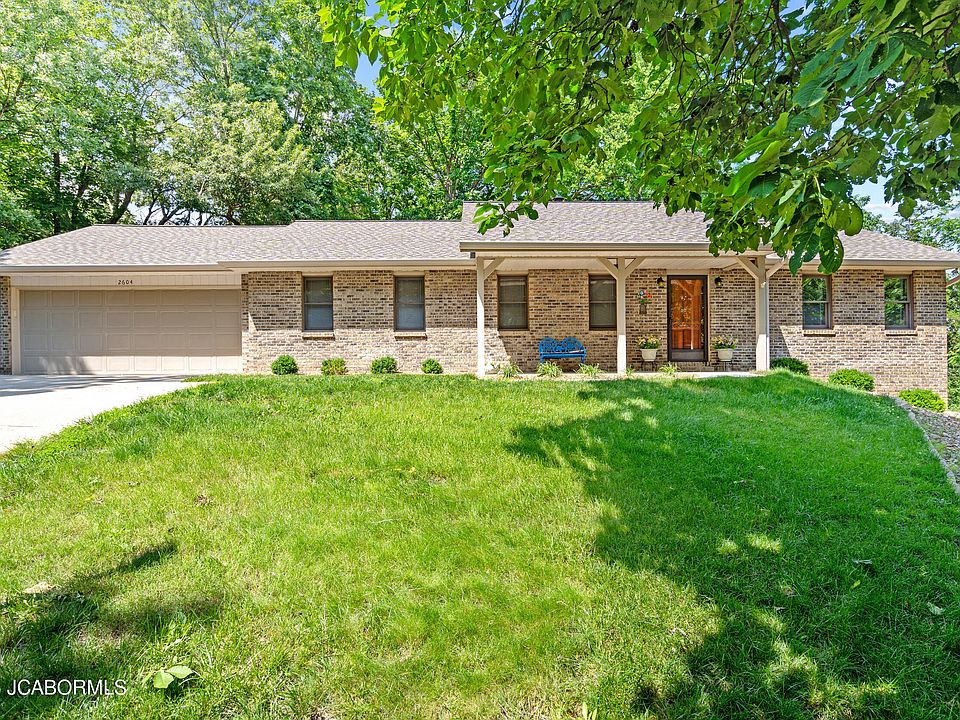 1st image of 2604 Kenwood Cir