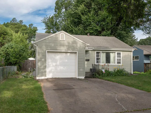 1220 N 16th St, Bismarck, ND 58501