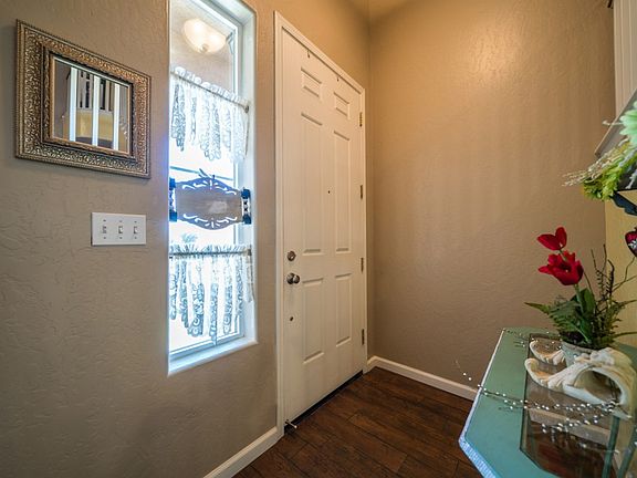 3rd image of 1803 W Bella Oaks Way