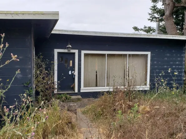 43925 Crispin Road, Manchester, CA 95459
