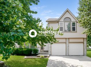 5424 Noble St, Shawnee, KS 66226