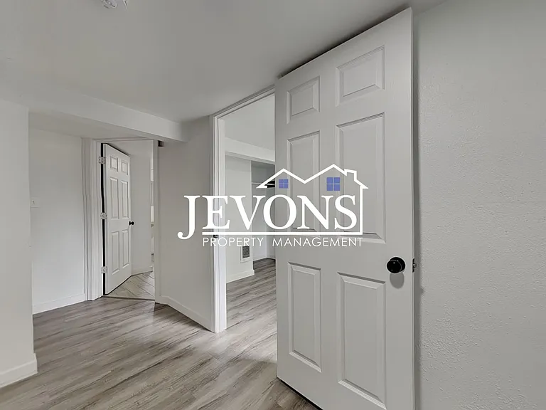 630 N Skyline Dr #B — Photo 28
