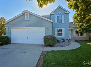 202 S Driftwood Trl, McHenry, IL