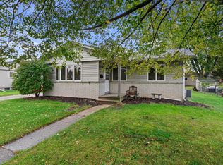 741 16th Ave, Union Grove, WI 53182