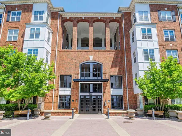 501 Hungerford Dr APT P82, Rockville, MD 20850