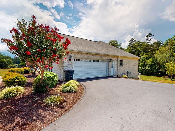 5th image of 247 Westhaven Dr