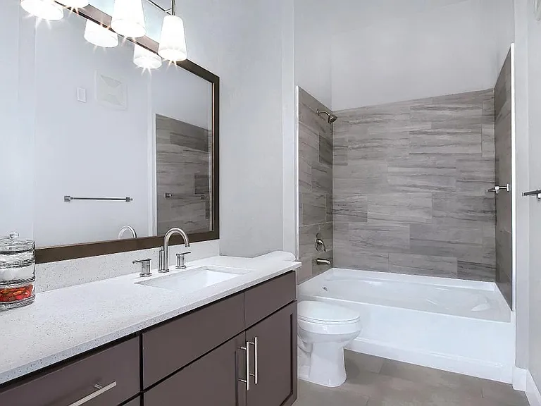 The Vue at Creve Coeur Apartments — Photo 103