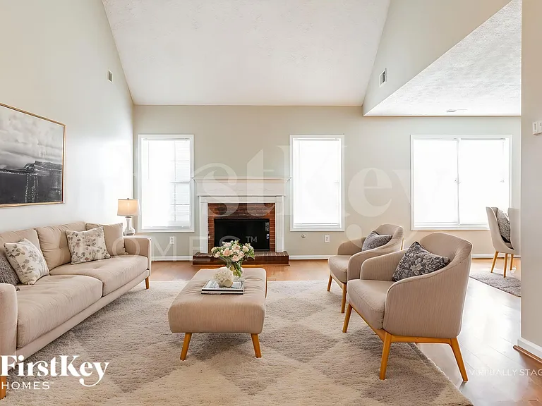 120 Grayview Ct — Photo 5