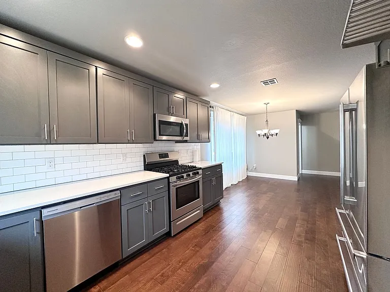 4337 N Hunt St — Photo 7