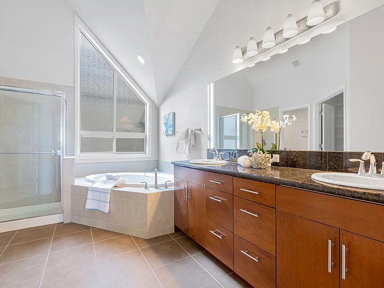 1514 Taylor Ave N #B — Photo 14