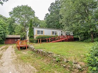 275 Coomer Hill Rd, Killingly, CT 06241