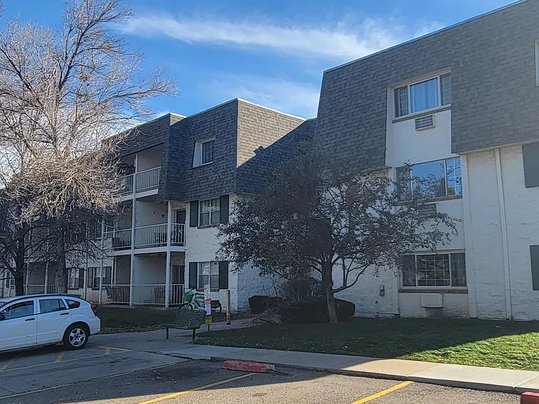 5770 E Warren Ave #C114 — Photo 3