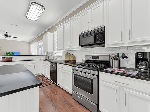 5th image of 8109 Eagle Dr