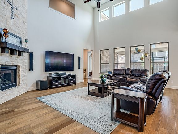 2nd image of 16380 Radstock Rd